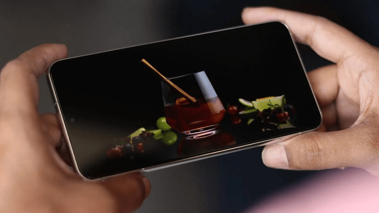 6-uu-diem-vuot-troi-cua-Samsung-Galaxy-S23-va-S23-Plus-man-hinh