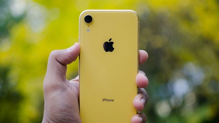 apple-se-som-ra-mat-iphone-14-phien-ban-mau-vang-sieu-dep-iphone-xr-phien-ban-mau-vang
