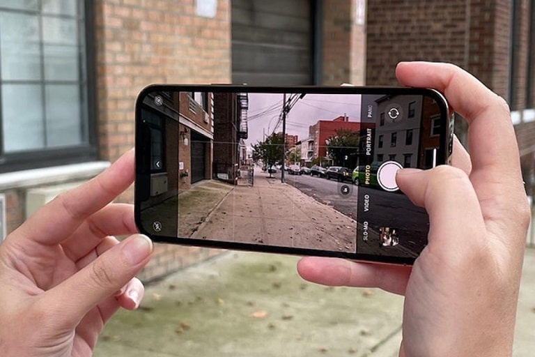nam-2023-iphone-12-pro-co-con-dang-mua-sau-2-nam-ra-mat-camera