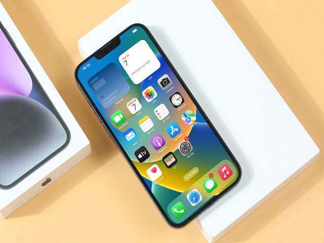 Đánh giá iPhone 14 Plus năm 2025: Liệu còn đáng mua giữa rừng iPhone mới?