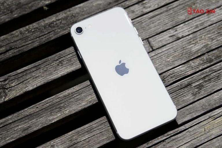 iPhone SE 2020 128GB cũ đang được bán với giá bán siêu rẻ tại Táo Zin